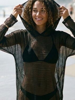 Serene Black Sheer Mesh Hooded Beach Cover Up Tunic - Women’s size large